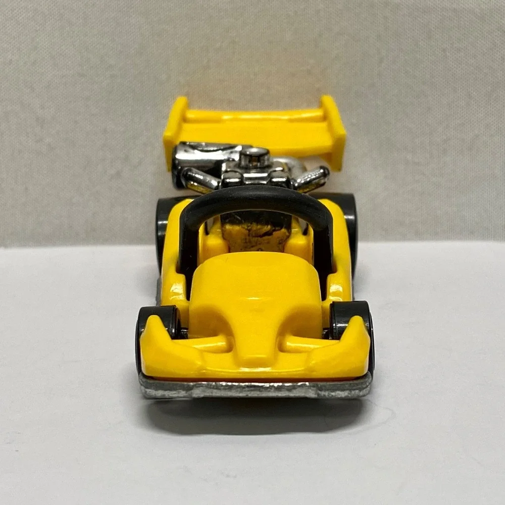 Hot Wheels Let's GO! Die-cast Car 1:64 Yellow Black Red Malaysia HW 2013